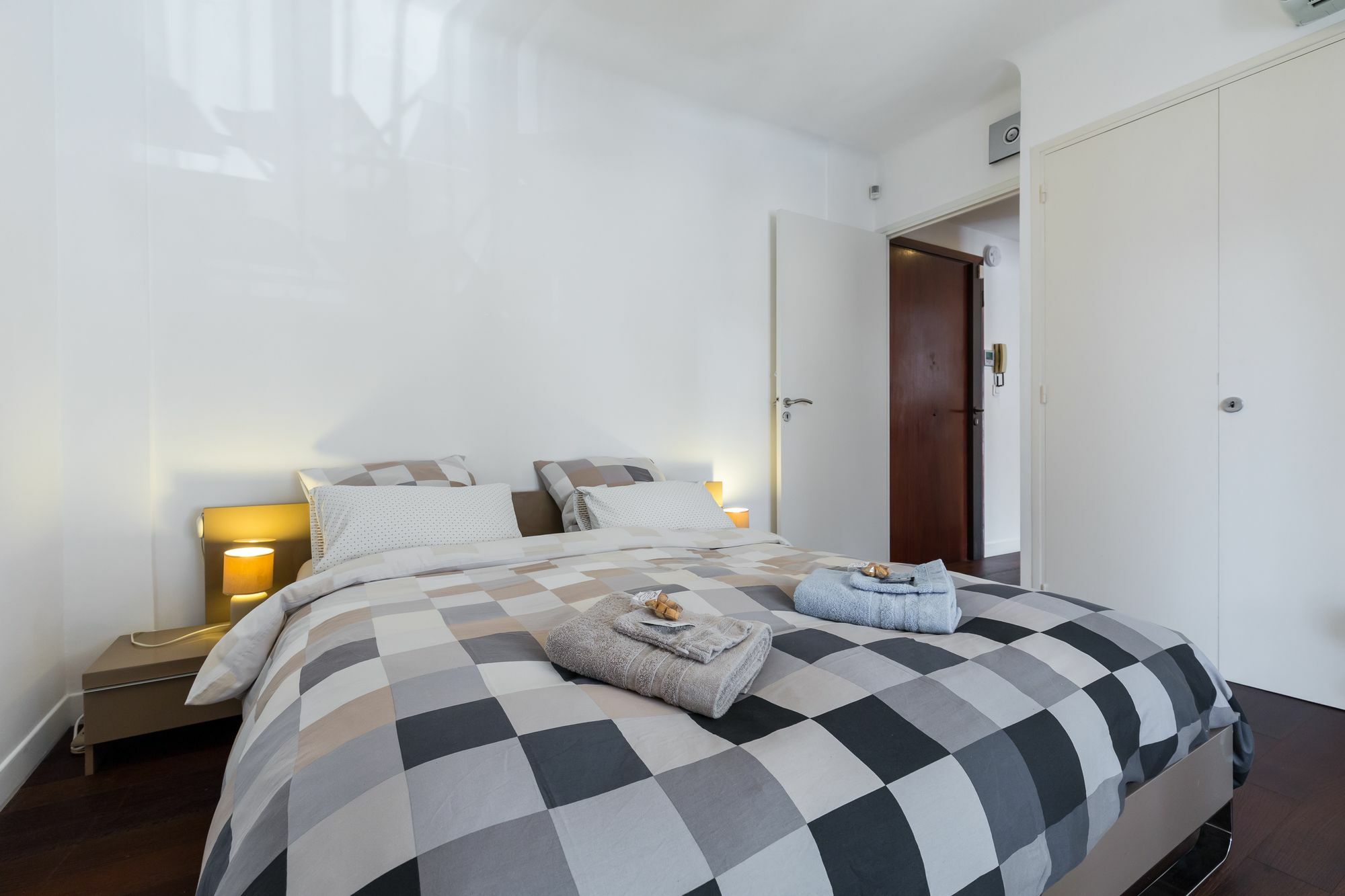 Cannes City B&B Bagian luar foto